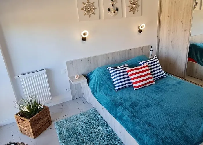 Ancora, Jastrzębia Góra, Przy Plaży